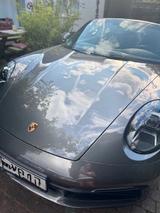 Porsche 911 Carrera Cabriolet 992 - Porsche 992: Grau, Vollleder, Cabrio