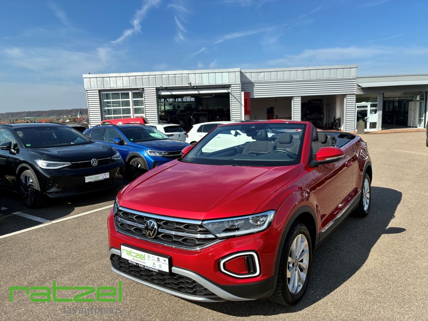 Fahrzeugabbildung Volkswagen T-Roc Cabriolet STYLE 1.5 TSI StandHZG Navi Digi
