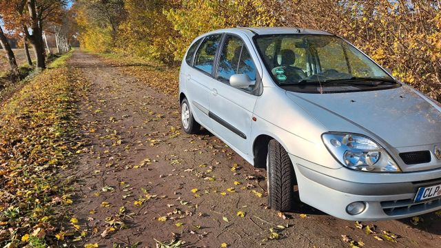 Renault Scenic mit TÜV 05.2025