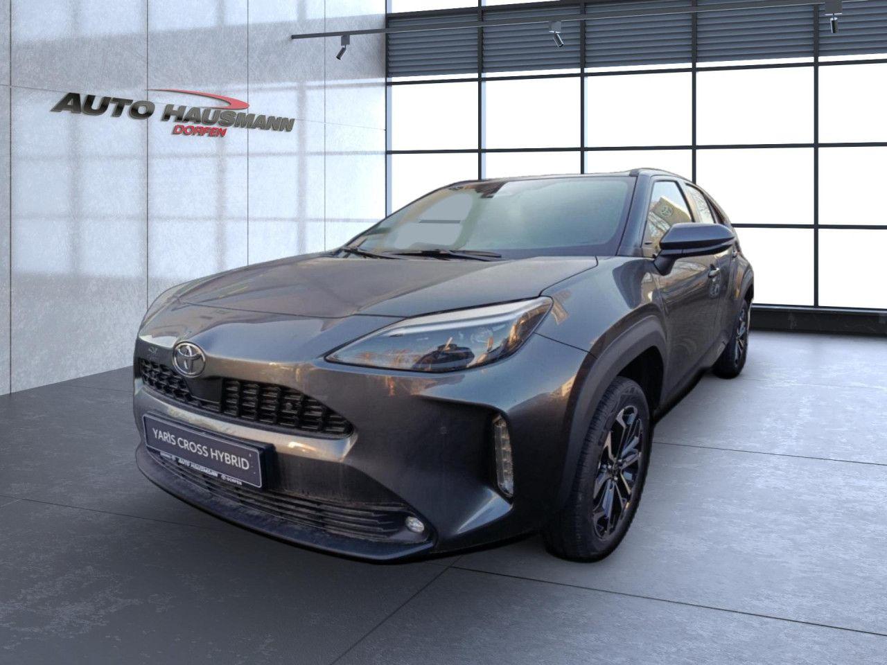 Toyota Yaris Cross Teamplayer "Winterpaket,Safetypaket"