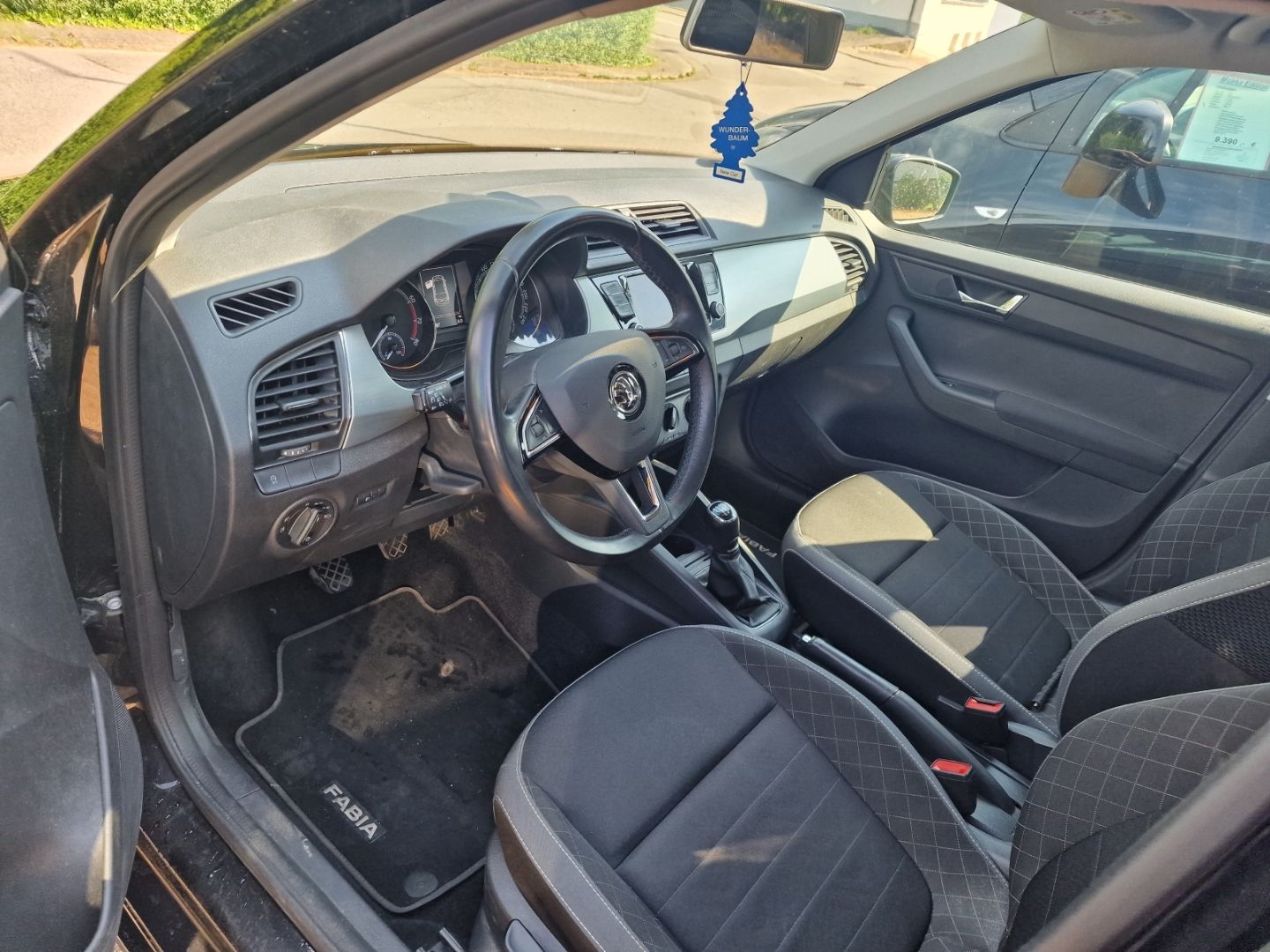 Fahrzeugabbildung SKODA Fabia Ambition Sperrdiff. Apple CarPlay 17erAlus