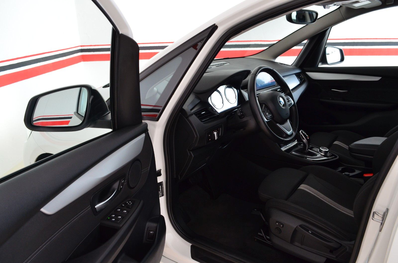 BMW 218 d Gran Tourer | Automatik | LED | Navi | PDC imagem 3