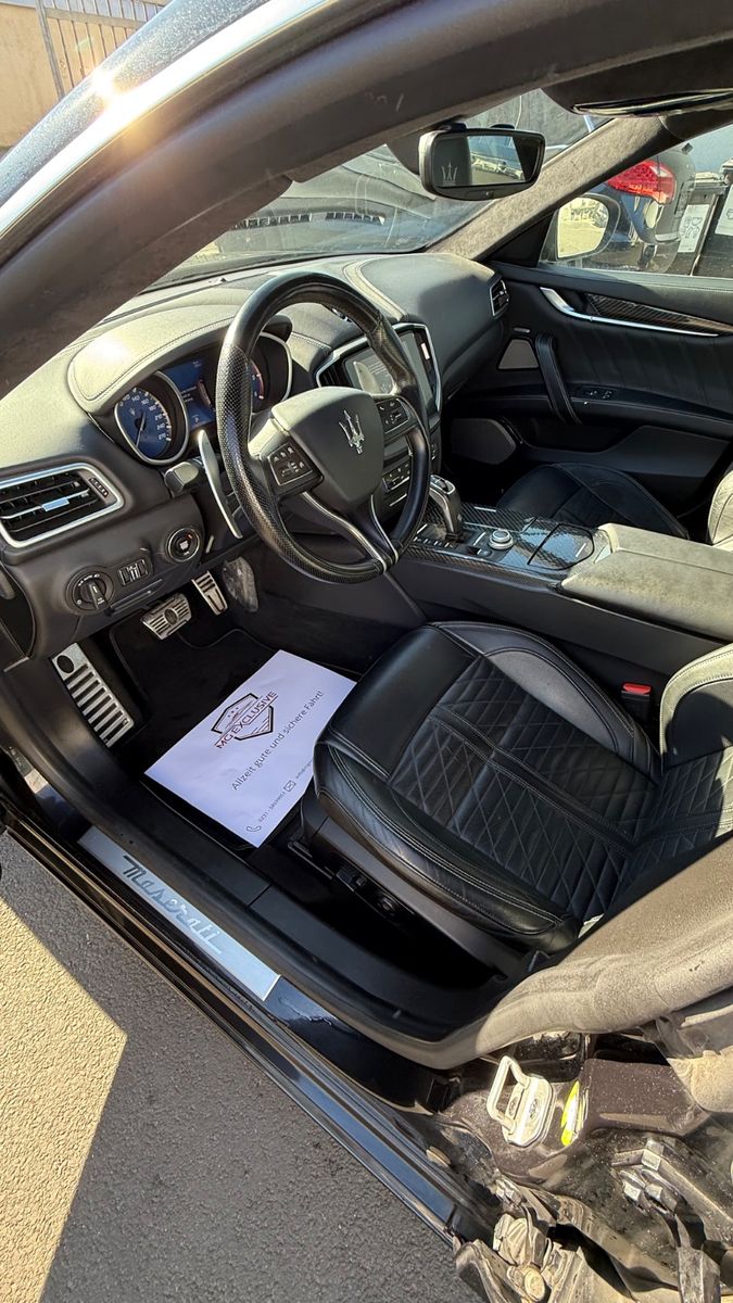 Fahrzeugabbildung Maserati Ghibli GranSport Diesel
