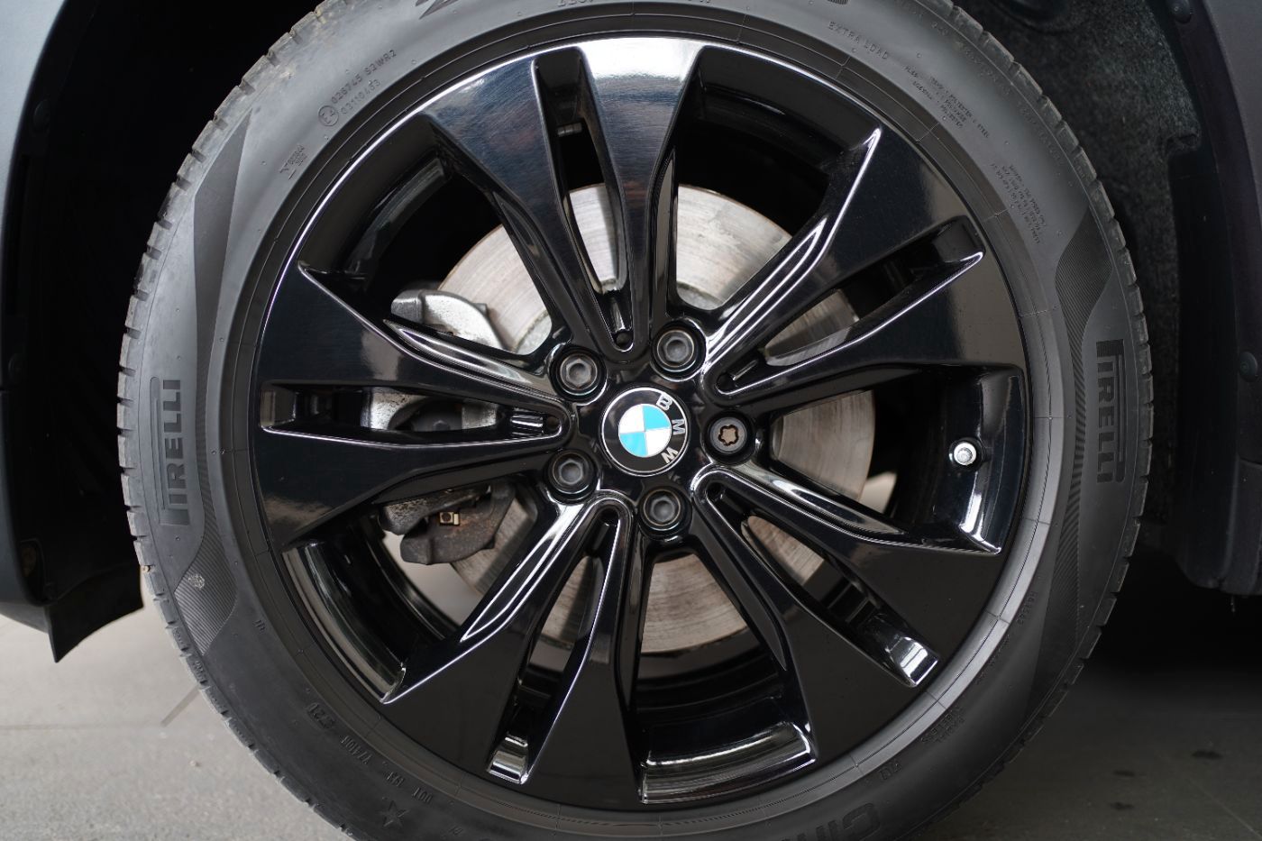 Fahrzeugabbildung BMW X1 20dA Sport Line +Navi+LED+MultifunktionLenkra