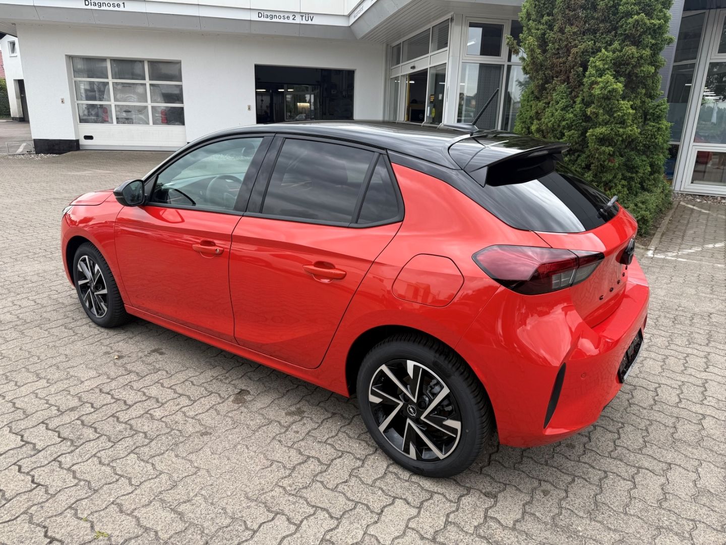 Fahrzeugabbildung Opel Corsa F YES SHZ+LHZ+Allwetter