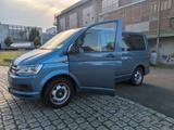 Volkswagen T6 Multivan 4motion, Kindersitze - Volkswagen: Blau, Multivan Motion