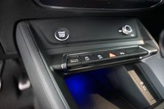 AUDI Q3 40 TFSI quattro S line | MMI Navi | Matrix AUDI Q3 40 TFSI quattro S line | MMI Navi | Matrix