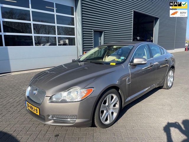 Jaguar XF 2.7D V6 Premium Luxury