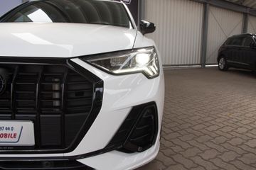 Audi Q3 45 TFSI e S-Line NAVIOPT-BLACKLED