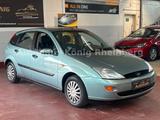 Ford Focus 1.6 Ambiente Autom. - gebrauchte Ford Focus aus dem Jahr 2000