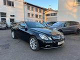 Mercedes-Benz E 220 E 220 CDI BlueEfficiency - Mercedes-Benz E 220: Coupé, Cdi