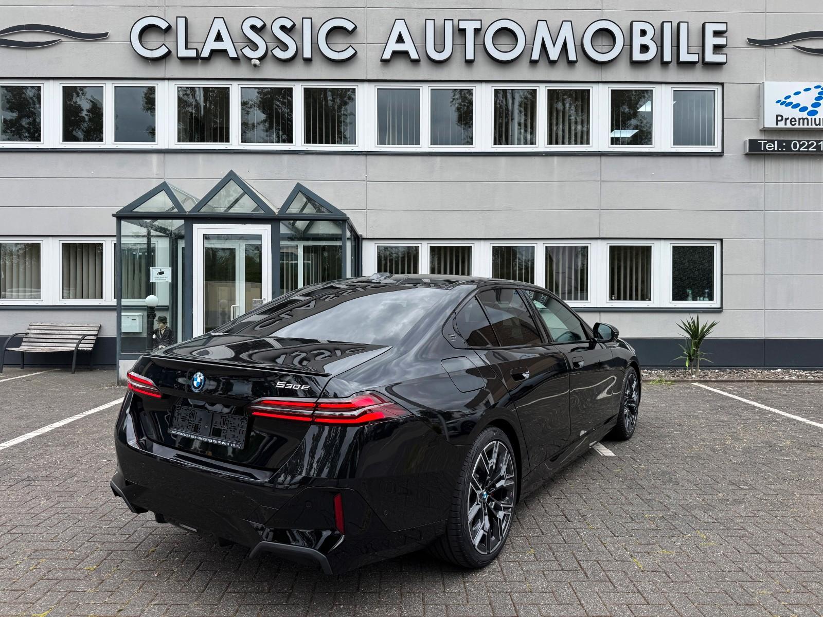 BMW 530 e M Sport Pro/Pano/Harman/Fond Tabletts