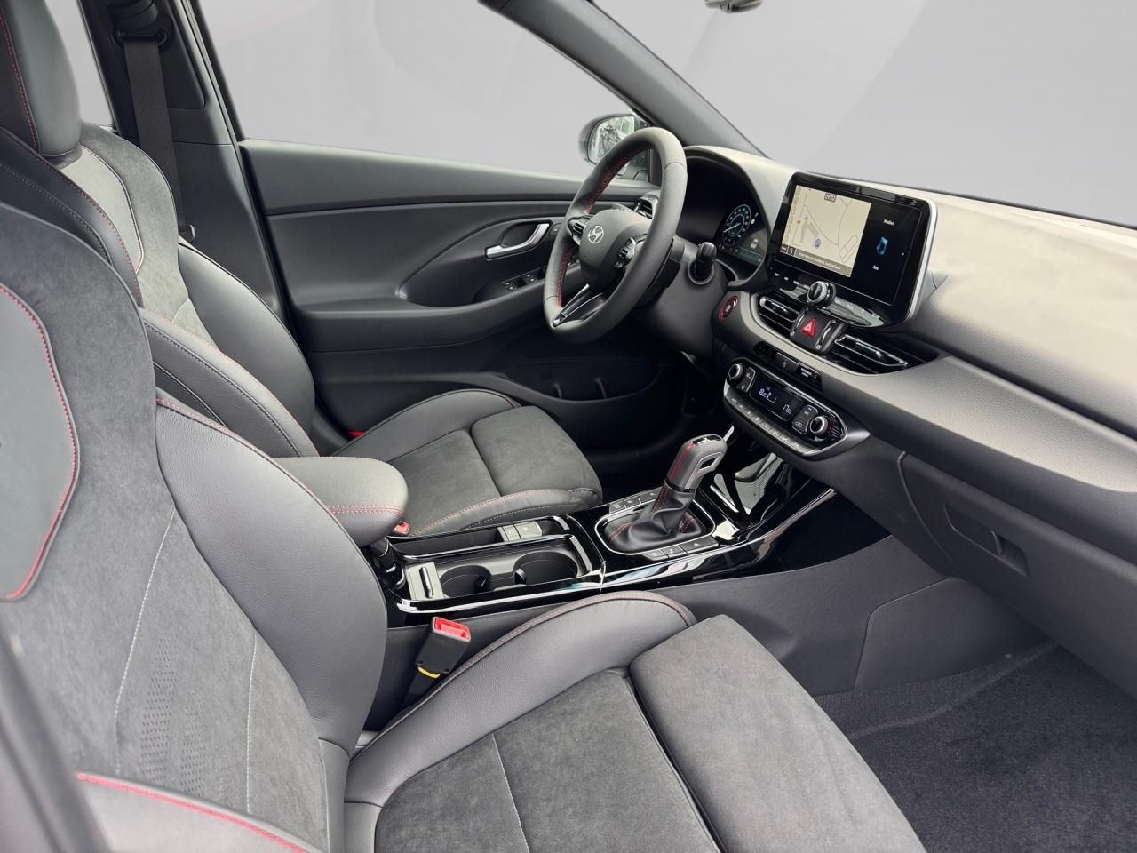 Fahrzeugabbildung Hyundai i30 N-LINE LED*SHZ*Panorama*Leder*Carplay