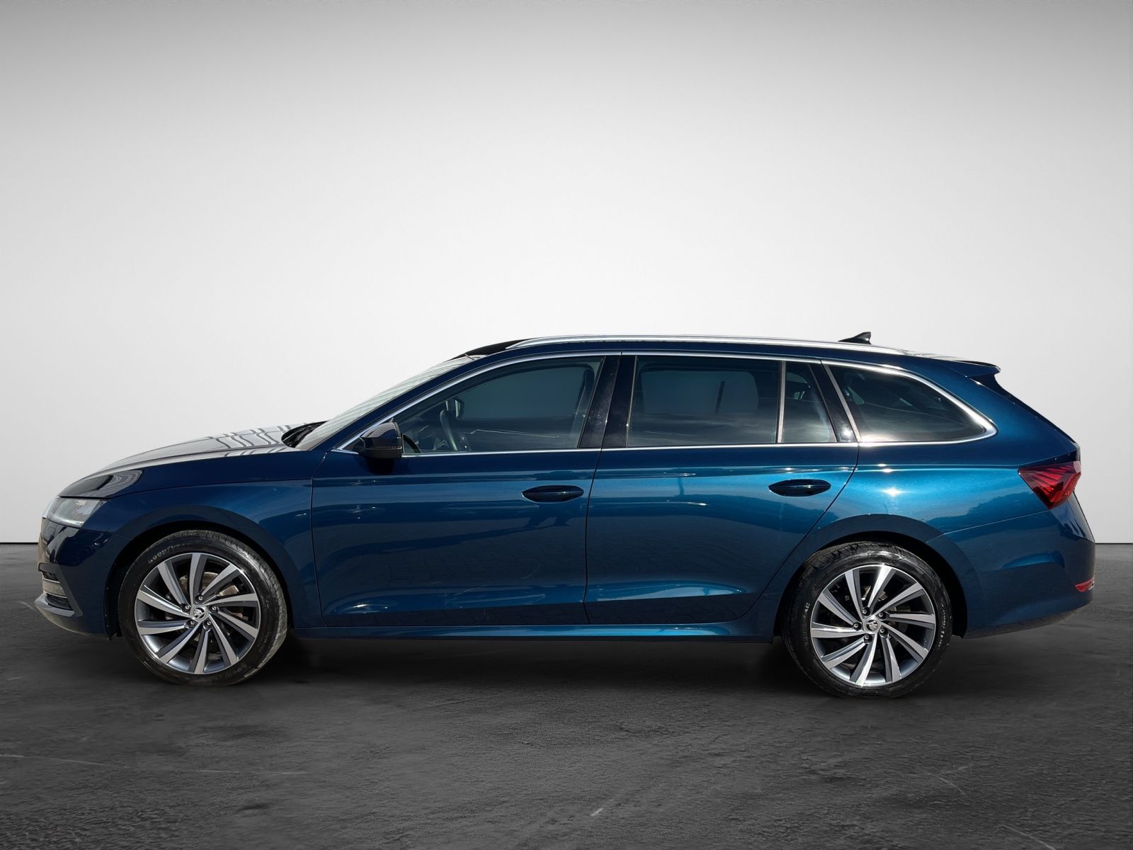 Skoda Octavia Combi 2.0 TDI DSG Style HeadUp Standhei imagem 3