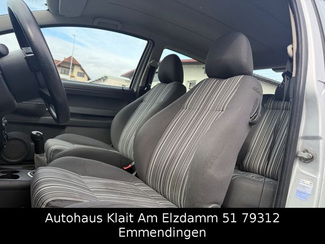Fahrzeugabbildung Volkswagen Fox Klima El Fenster Neu Tüv Service