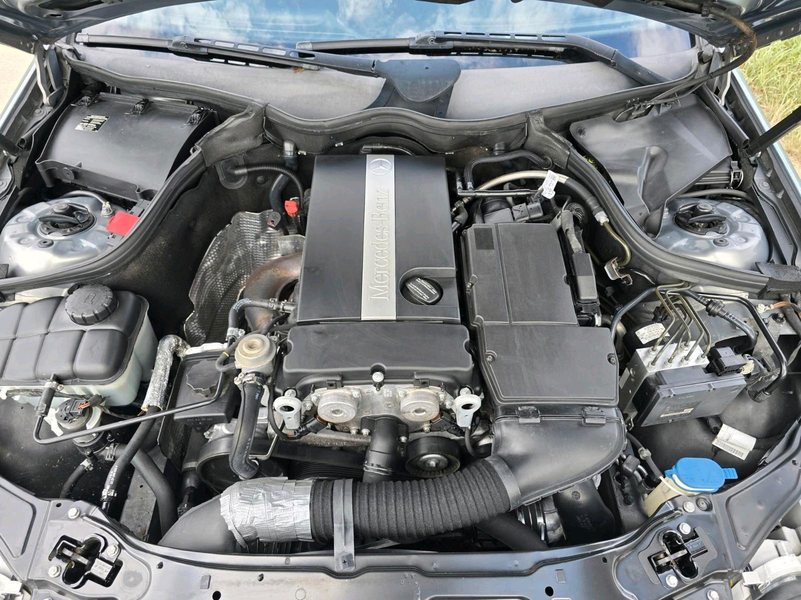Mercedes-Benz  2004 — photo 10