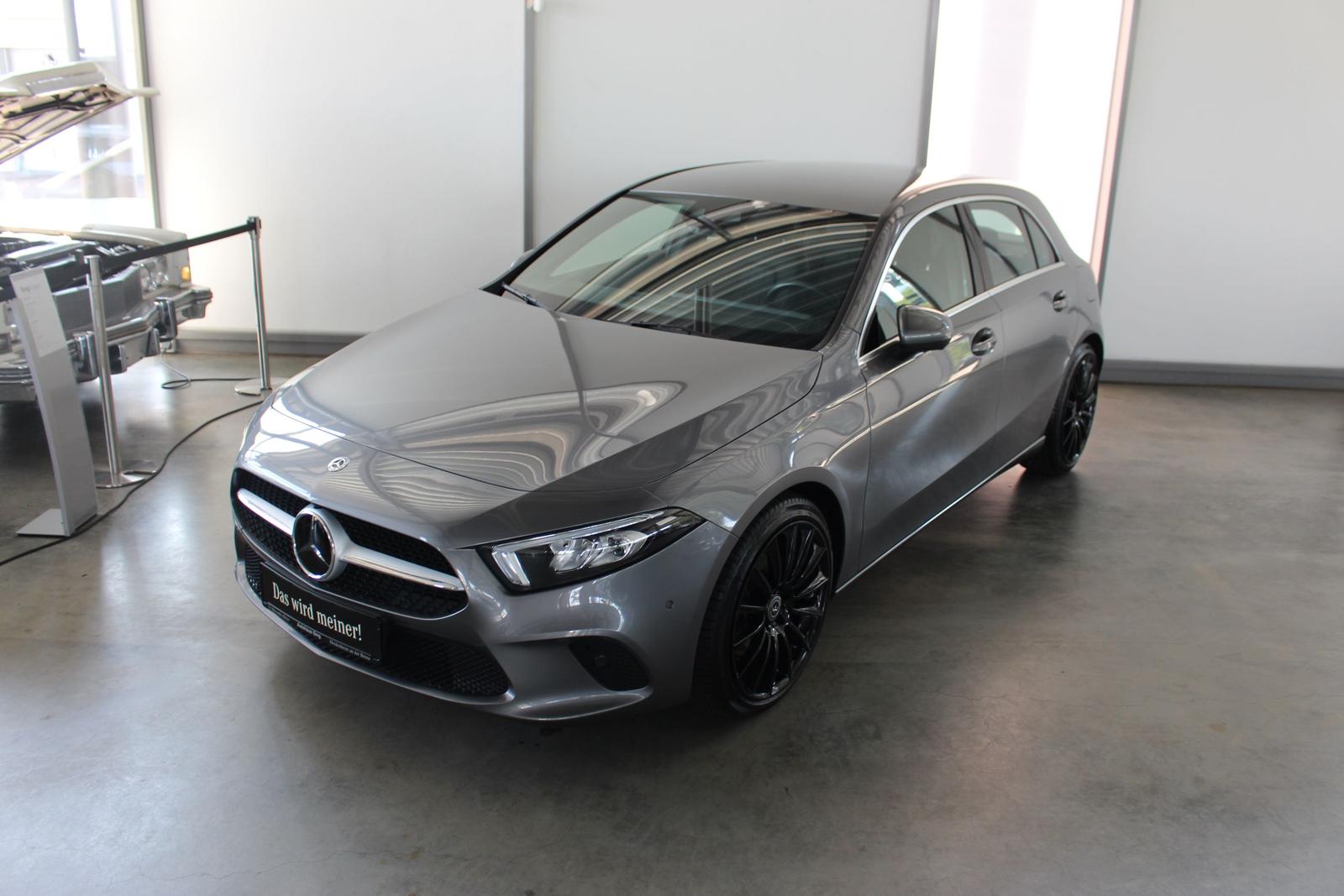 Mercedes-Benz A 220 Progressive DISTRONIC 360 Kamera LED SHZ