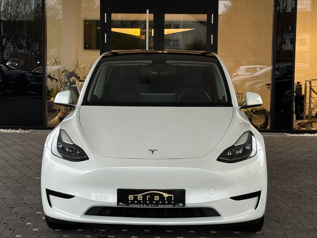 Image of Tesla Model Y