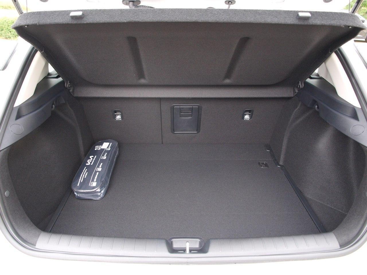 Kia K4 1.0 T 115 LED KAMERA SMART 2xPDC KAMERA NAVI