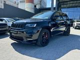 Jeep Grand Cherokee 6.4l SRT (Standheizung, 8-fach) - Jeep Grand Cherokee in Stuttgart