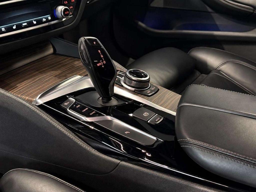 BMW 540 Luxury Line i xDrive Touring Komfortsitze HU