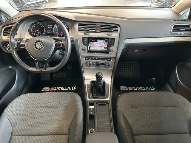 MYAUTOCENTER – Gebraucht- und Jahreswagen mit Werkstattservice in Pfaffenhofen Volkswagen Golf VII *TÜV0228*STHZ*KLIMA*NAV*PDC*BLTH*CD*