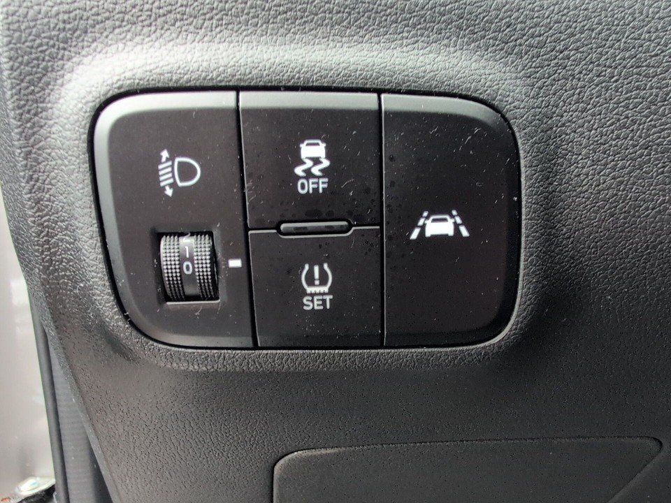 Fahrzeugabbildung Hyundai i10 1.0 EDITION 30 PLUS 1HD PROMISE NAV+KAMERA++