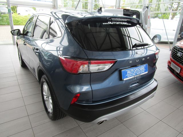 Kuga Titanium/LED/ACC/RFK/Key Free/TWA