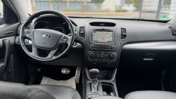 KIA Sorento - 2