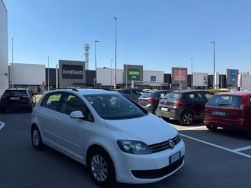 Volkswagen Golf - 5