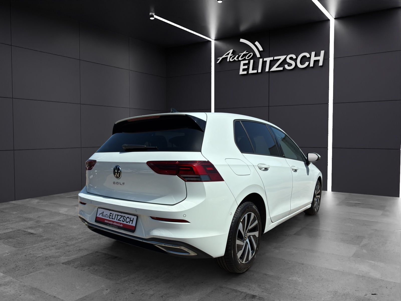 Fahrzeugabbildung Volkswagen Golf VIII TDI Active DSG LED Navi ACC AID SHZ