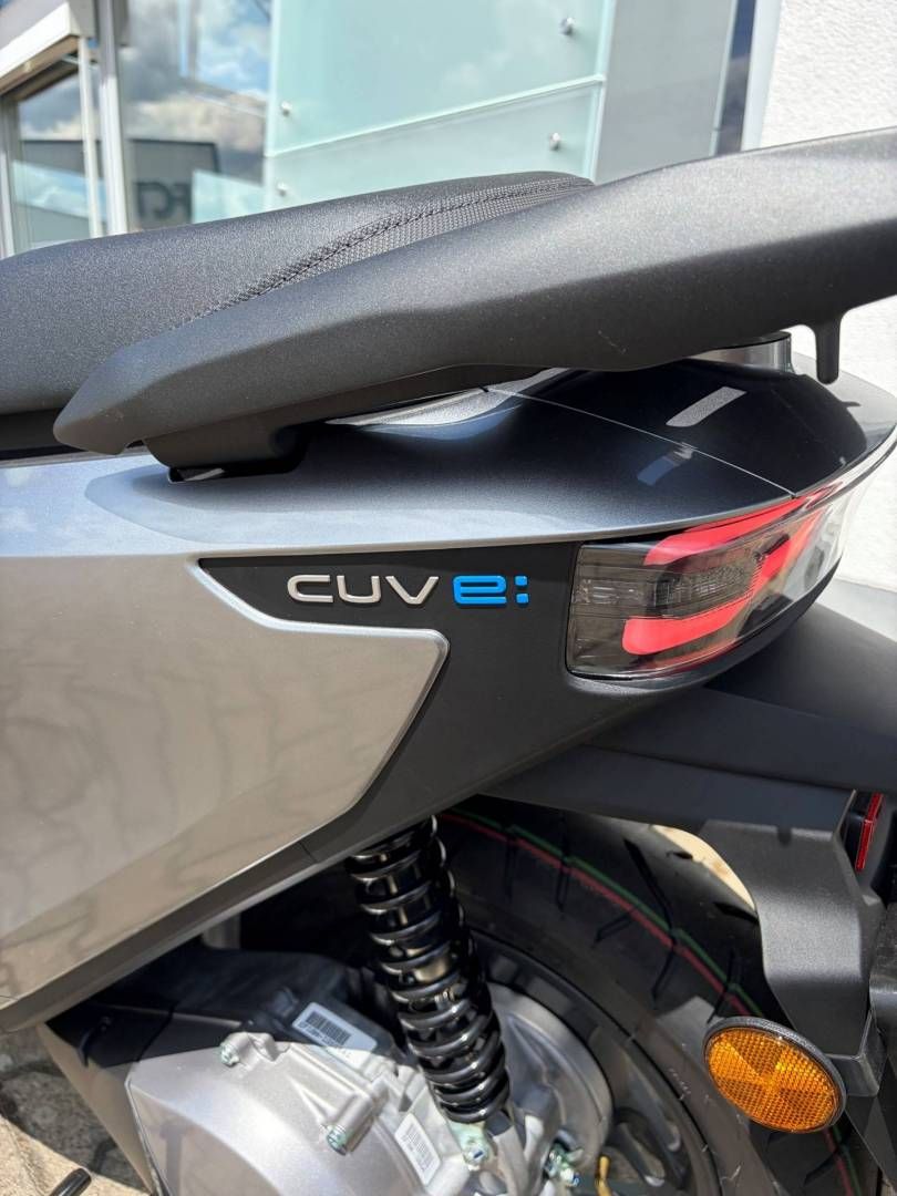 Fahrzeugabbildung Honda CUV e: Connected