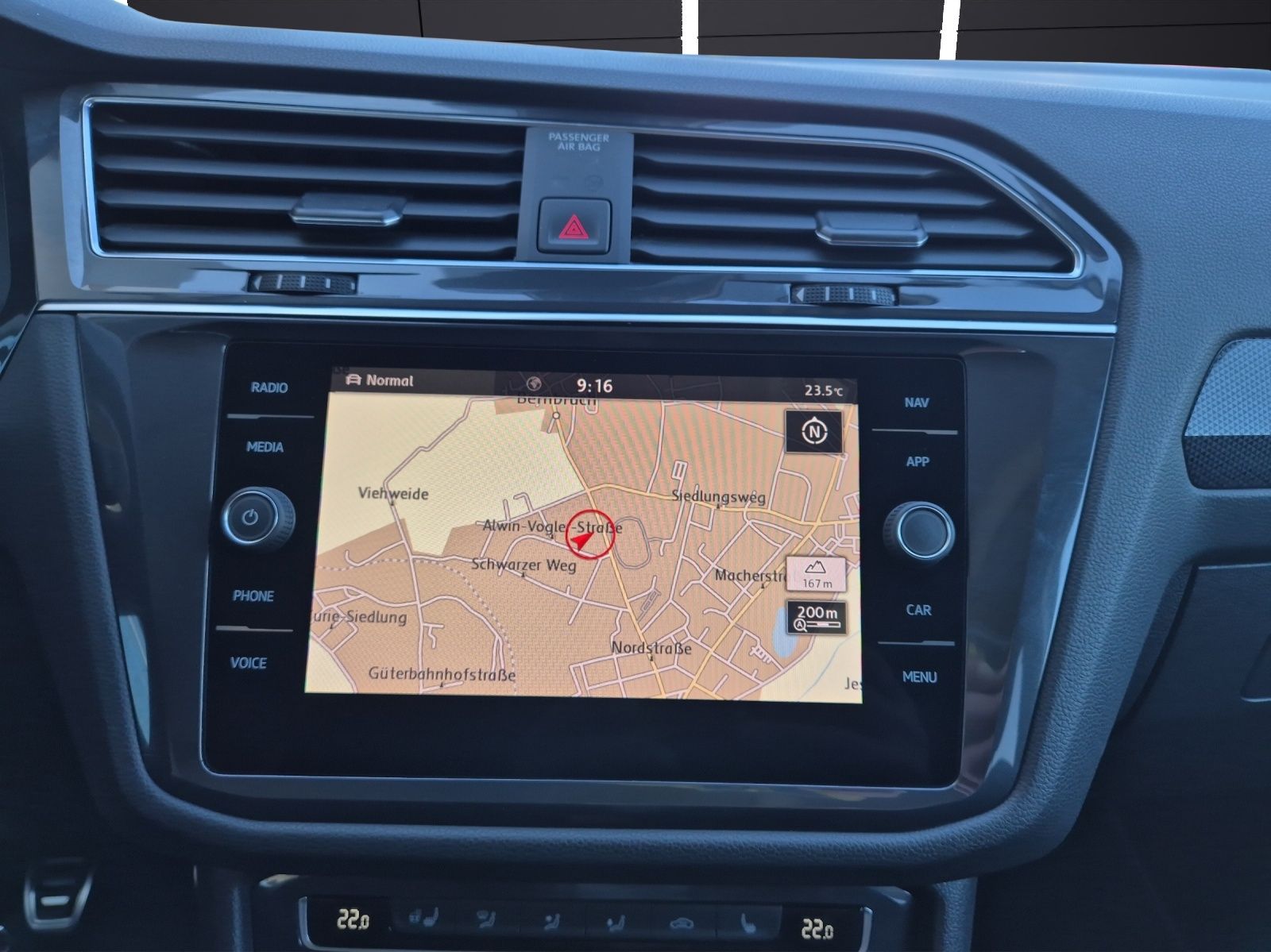 Fahrzeugabbildung Volkswagen Tiguan Allspace TSI United LED Navi ACC PDC SH L