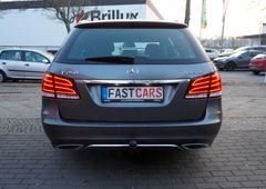 Fahrzeugabbildung Mercedes-Benz E 250 T BlueTEC Avantgarde Navi LED Kamera SD!