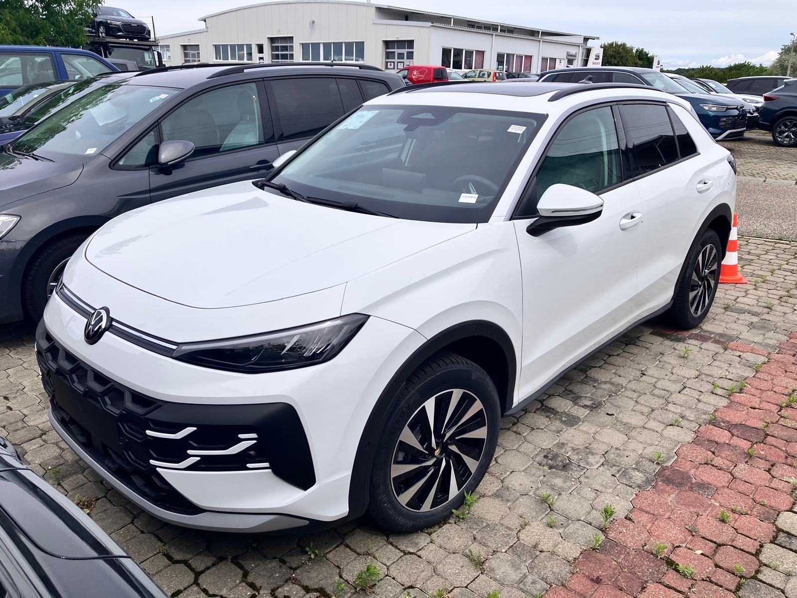 Volkswagen T-Roc 1.5 eTSI DSG Life+Panorama+Allwetter