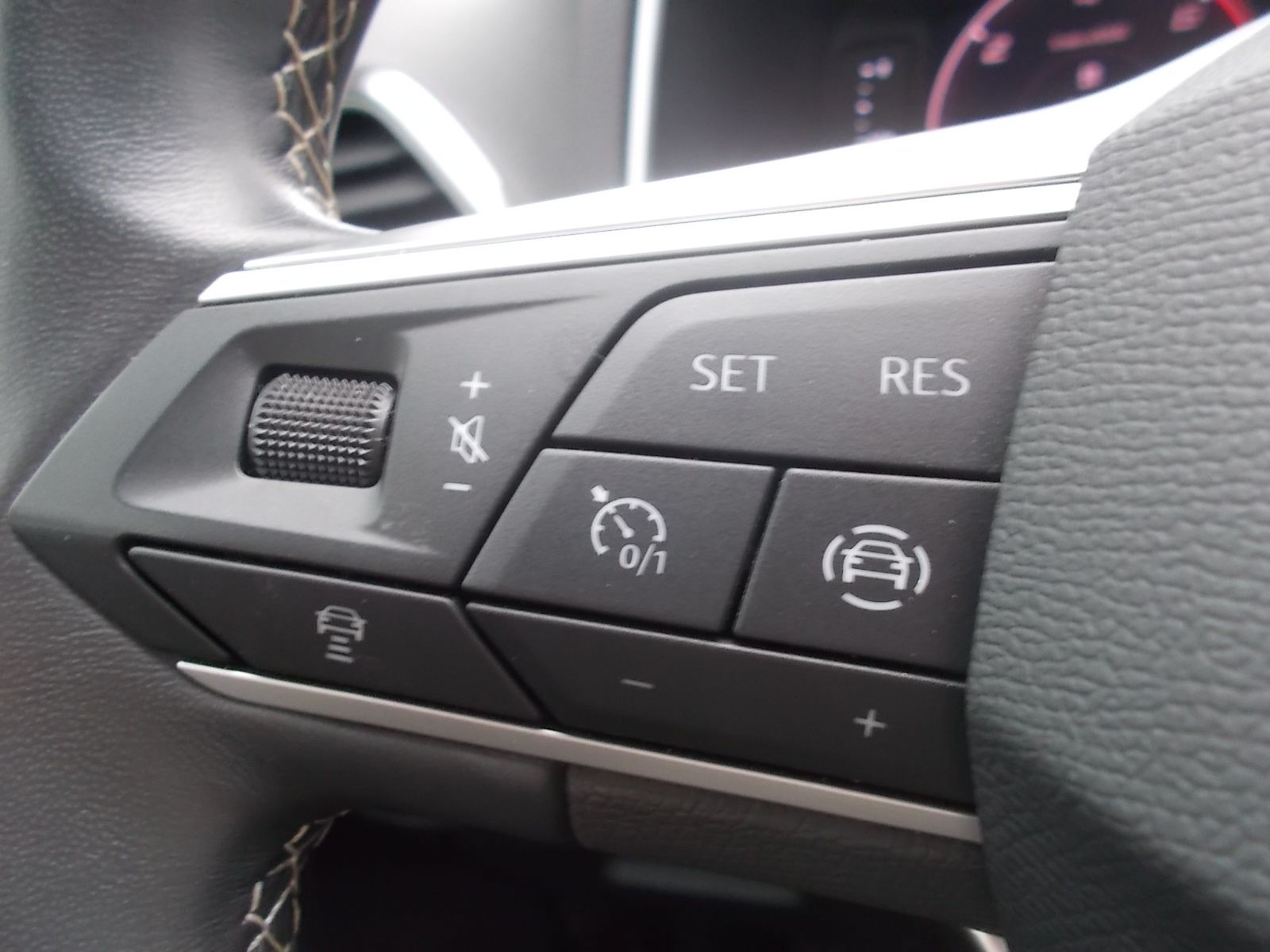 Fahrzeugabbildung SEAT Tarraco Experience 1.4 e-HYBRID