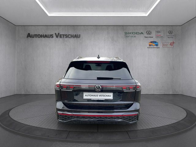 Tiguan R-Line 2.0 TDI 4Motion Bluetooth Navi LED