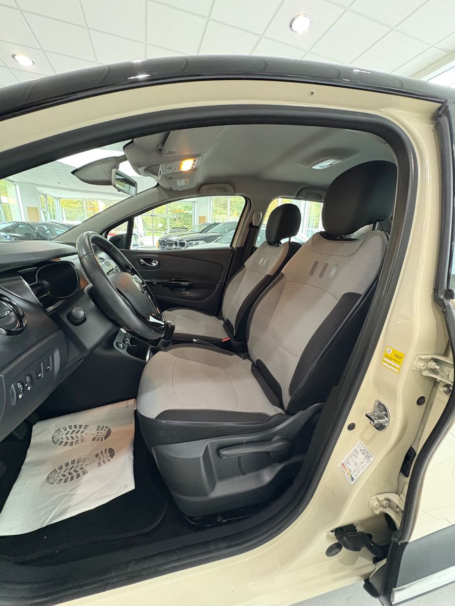 Fahrzeugabbildung Renault Captur Intens *RÜCKFAHRKAMERA*