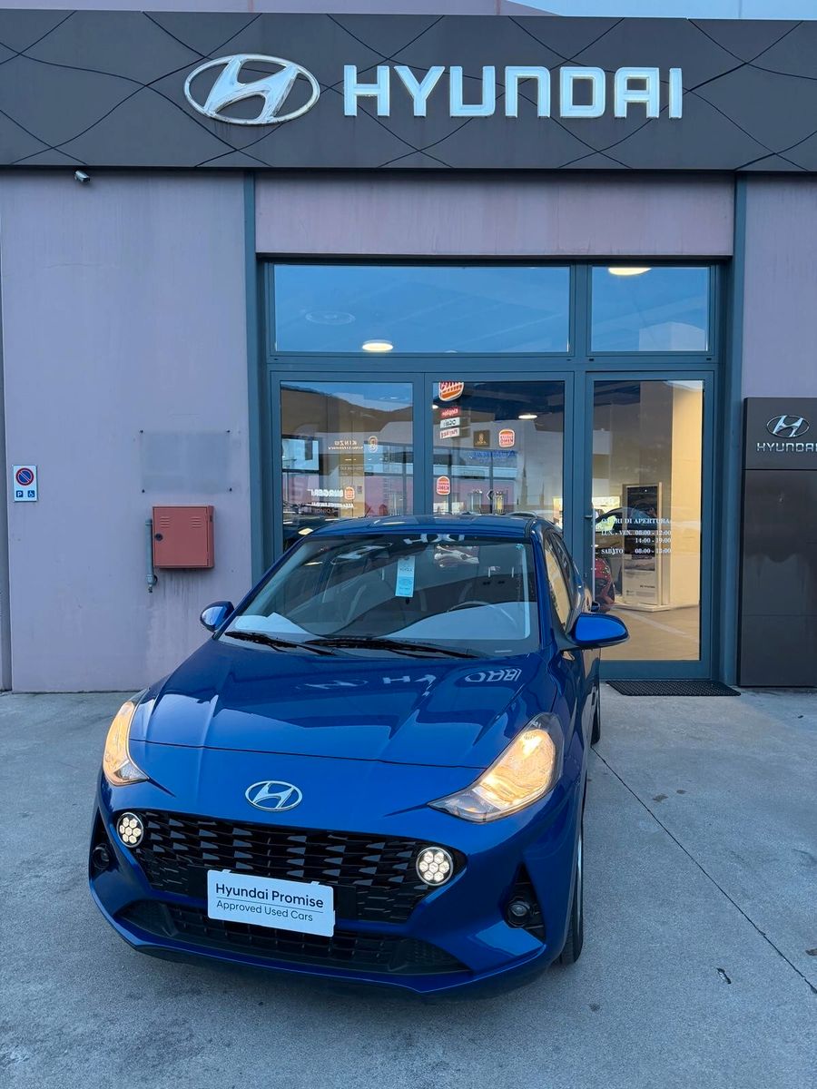 HYUNDAI i10