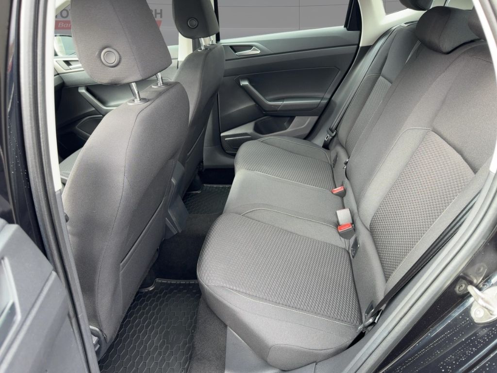 Fahrzeugabbildung Volkswagen Polo Comfortline Sitzheizung Klima Einparkhilf
