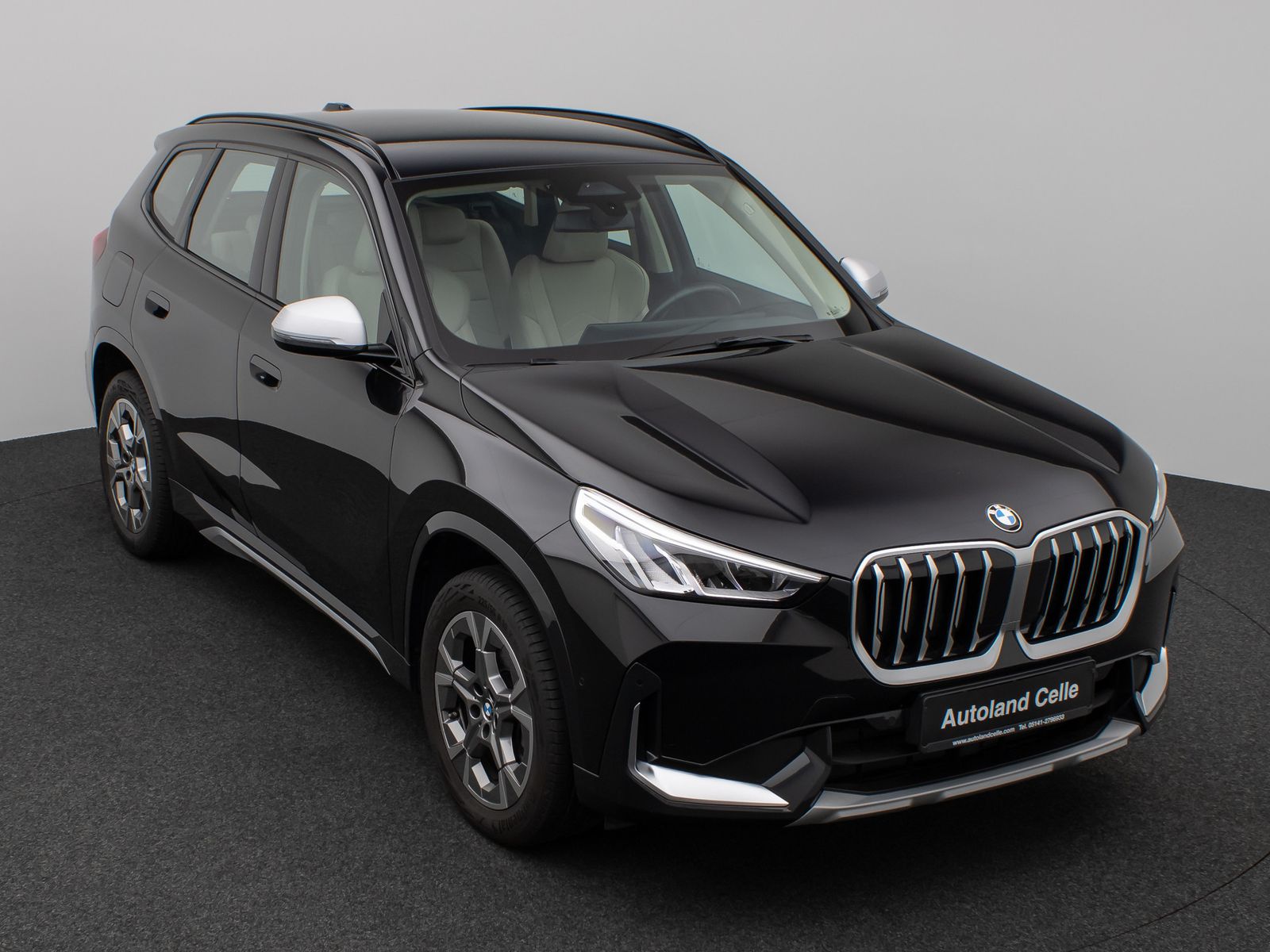 Fahrzeugabbildung BMW X1 sD18i xLine Kamera DAB Widscreen Sport Leder