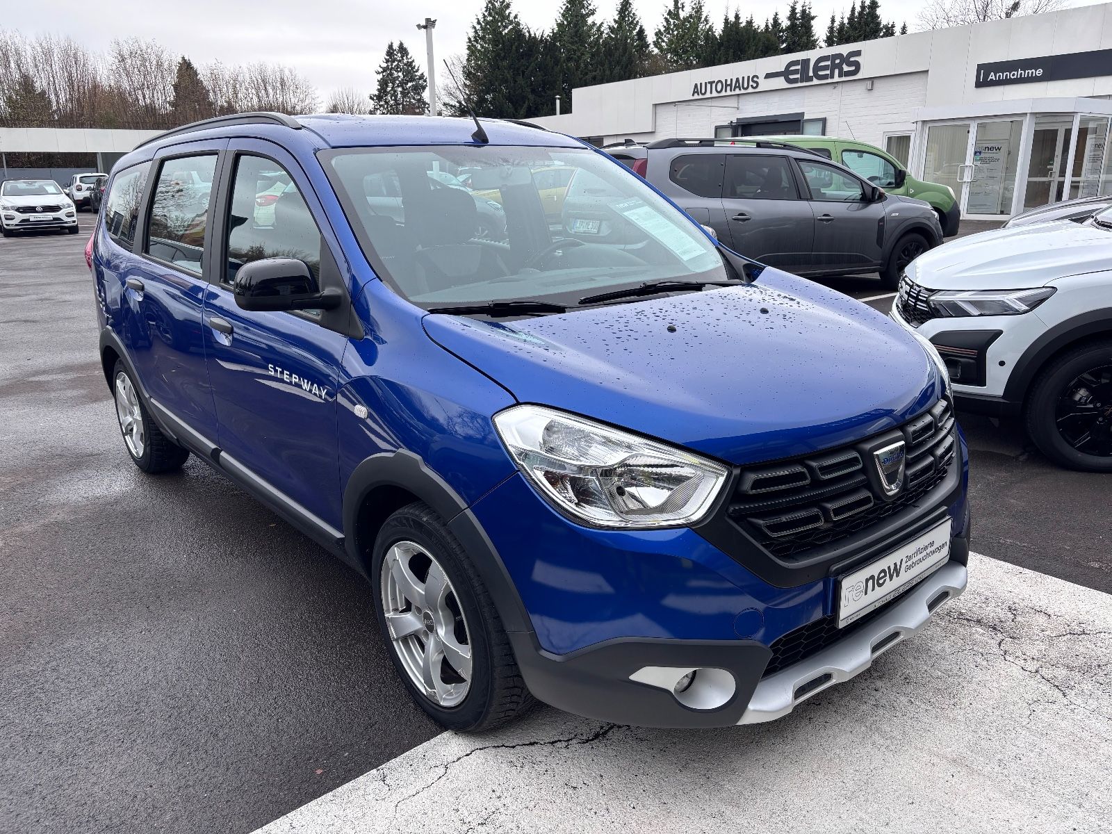 Fahrzeugabbildung Dacia Lodgy Stepway