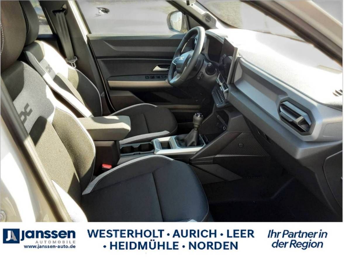Fahrzeugabbildung Dacia Neuer Dacia Duster Journey mild hybrid 140