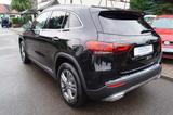 Mercedes-Benz GLA 200 LED-Navi-Kamera-T.Leder-AHK-Allwetter-VZ - Mercedes-Benz GLA-Klasse Gebrauchtwagen in Leipzig