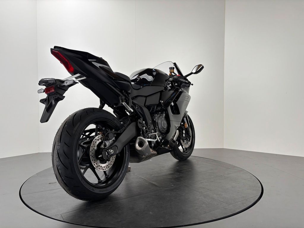 Fahrzeugabbildung Yamaha YZF-R7 *HERBST DEALS*