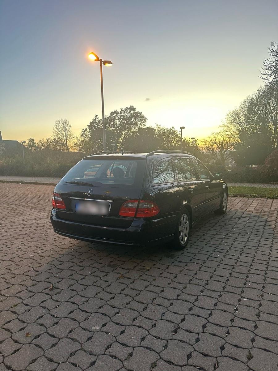 Mercedes-Benz E220 2007 — photo 6