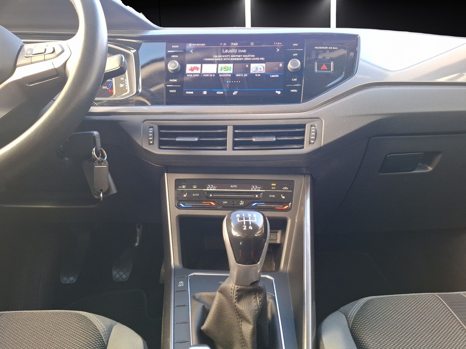 Fahrzeugabbildung Volkswagen Polo TSI Style Matrix Navi AID ACC PDC SH LM