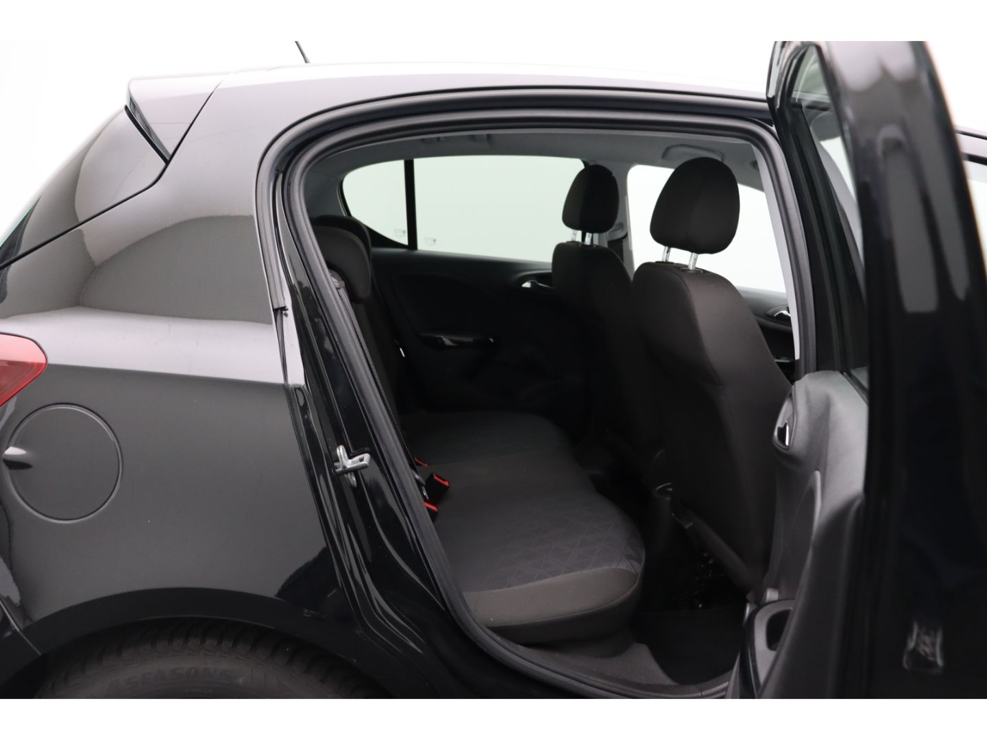 Fahrzeugabbildung Opel Corsa E 1.4 120 Jahre SHZ AppleCP