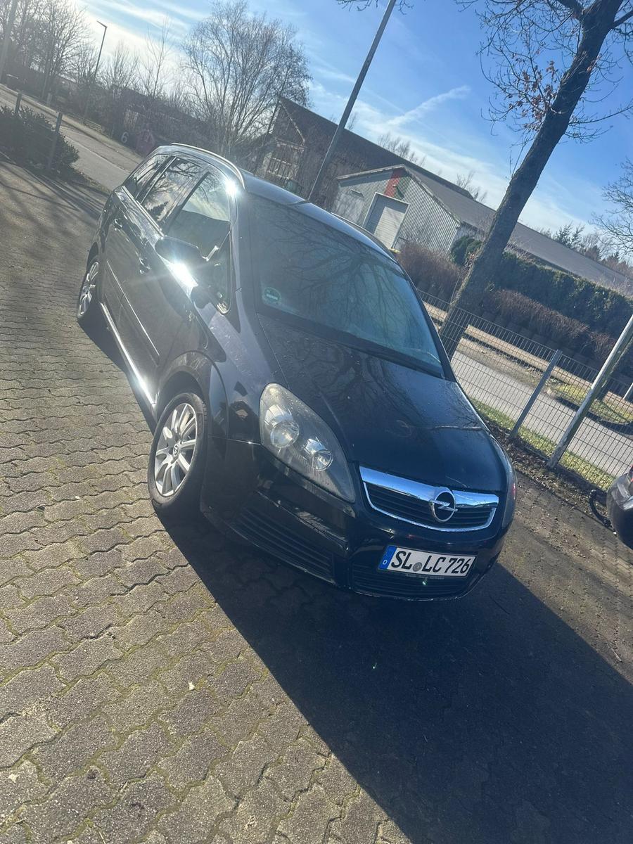 Opel Zafira B Edition