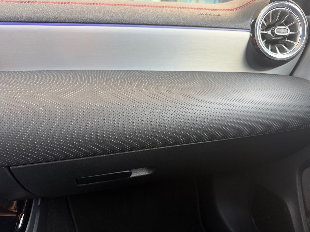 Fahrzeugabbildung Mercedes-Benz CLA 200 SB AMG+NIGHT+360+MULTIB+DISTR+AMBIE+CARP